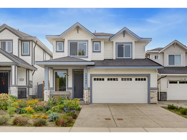 20044 73 AVENUE, Langley, British Columbia V2Y3G5