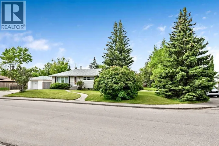 3807 25 Avenue SW, Calgary, Alberta T3E0L3