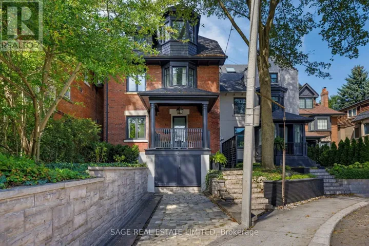 32 EDGEWOOD CRESCENT, Toronto (Rosedale-Moore Park), Ontario M4W3A9
