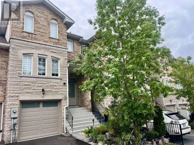 31 SHINING STAR CRESCENT, Toronto (Mount Dennis), Ontario M6M5L6