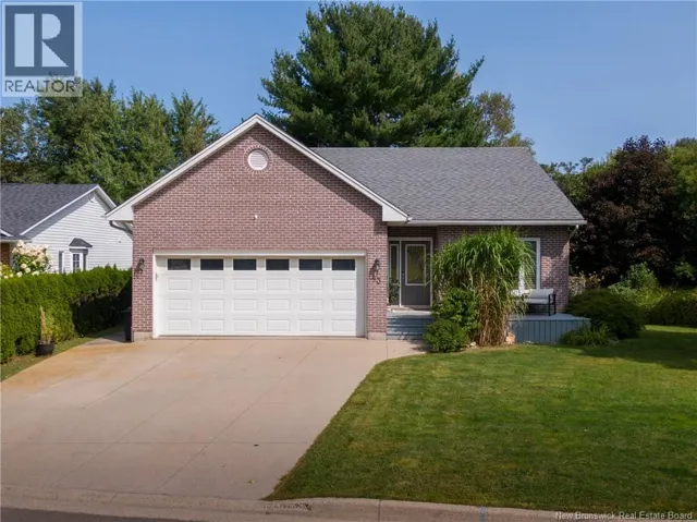 43 Ridgewell Place, Fredericton, New Brunswick E3B6J9