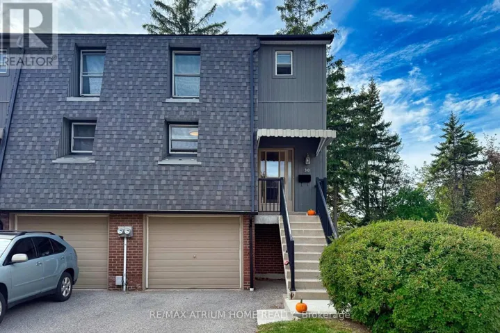 38 PURPLE SAGEWAY, Toronto (Hillcrest Village), Ontario M2H2Z5