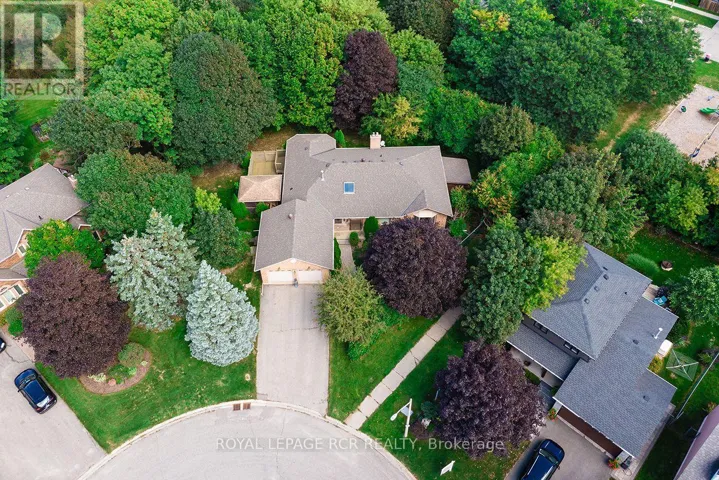 217 OAKWOOD CRESCENT, Orangeville, Ontario L9W4N1