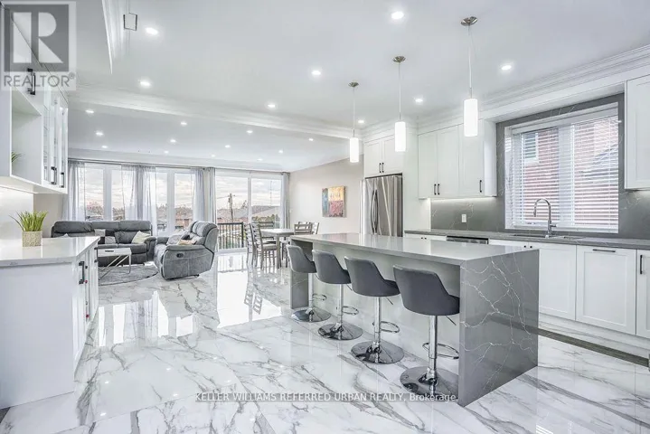 83 FLORAL PARKWAY, Toronto (Maple Leaf), Ontario M6L2C3