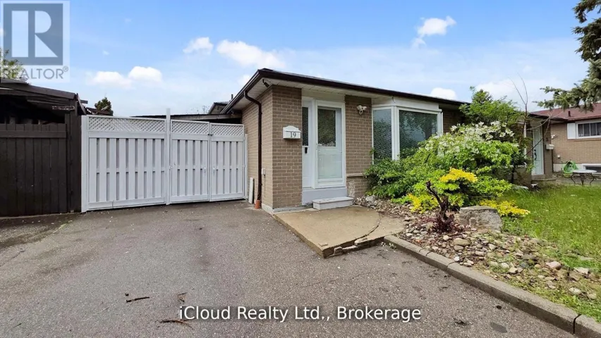 19 FLAMINGO CRESCENT, Brampton (Southgate), Ontario L6T2G4