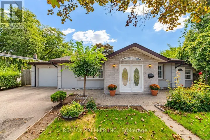 1474 SOUTH SERVICE ROAD, Mississauga (Mineola), Ontario L5E1V6