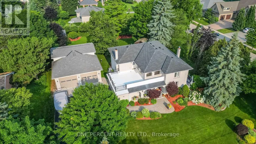 15 MARQUETTE DRIVE, Kitchener, Ontario N2P2H2