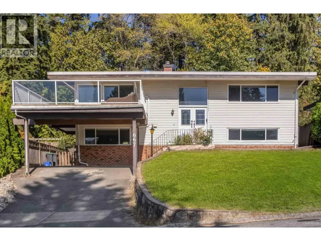 667 PLYMOUTH DRIVE, North Vancouver, British Columbia V7H2H5