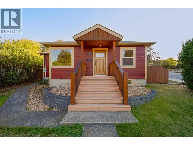 1201 PLEASANT Street, Kamloops, British Columbia V2C3C2