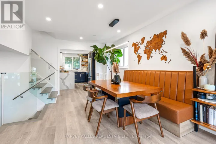 213 SIMONSTON BOULEVARD, Markham (German Mills), Ontario L3T4M3