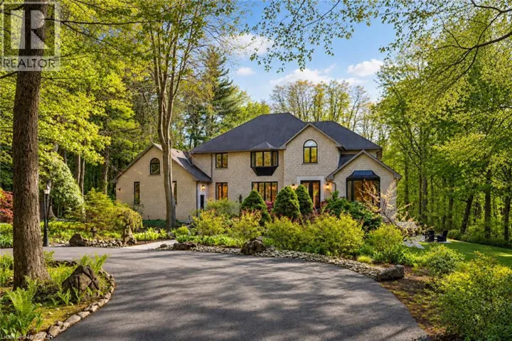 18 ELDER Crescent, Ancaster, Ontario L0R1R0