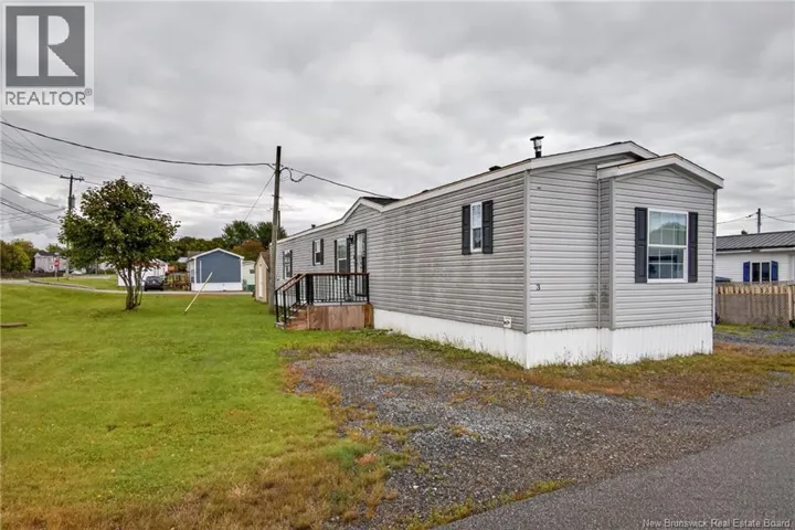 3 Daisy Street, Saint John, New Brunswick E2M5M9