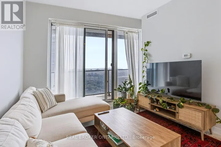 4207 - 2221 YONGE STREET, Toronto (Mount Pleasant West), Ontario M4S2B4