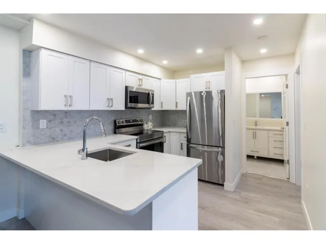 12 7115 134 STREET, Surrey, British Columbia V3W4T1