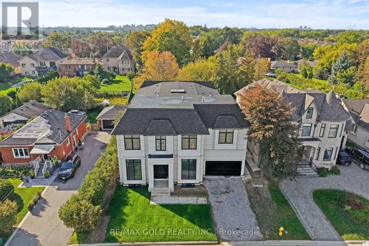 15 MCKENZIE STREET, Vaughan (Vaughan Grove), Ontario L4L2E4