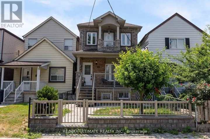 23 SENECA AVENUE, Toronto (Rockcliffe-Smythe), Ontario M6N2G7