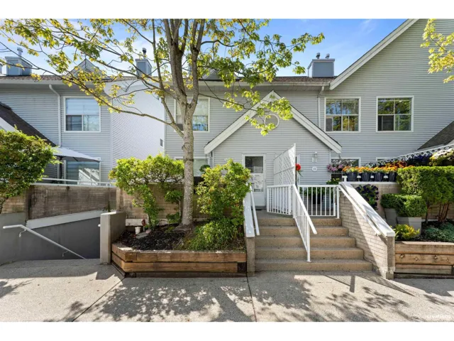 28 13713 72A AVENUE, Surrey, British Columbia V3W1K2