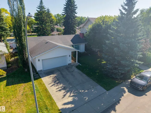 9319 147 ST NW NW, Edmonton, Alberta T5R0Y8