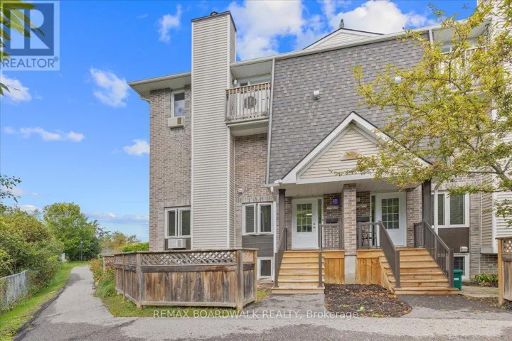 6 - 7 TIMBERVIEW WAY, Ottawa, Ontario K2H9M5