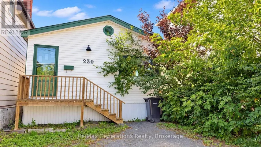 230 SECORD STREET, Thunder Bay (Court / Cumberland), Ontario P7B3E5