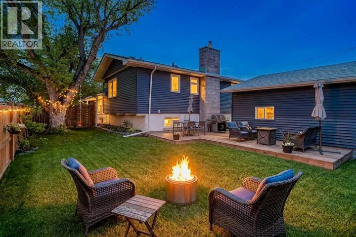 10704 Maplecrest Road SE, Calgary, Alberta T2J1X9