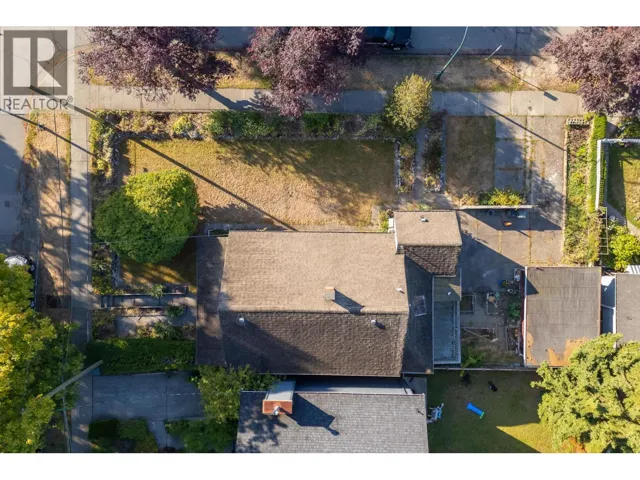 505 N PENTICTON STREET, Vancouver, British Columbia V5K3L7