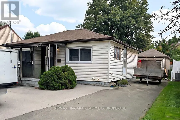 268 MCALPINE AVENUE S, Welland (Lincoln/Crowland), Ontario L3B1T9
