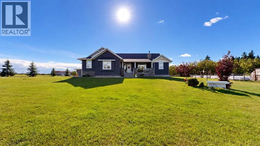 4 Centre Street, Rural Ponoka County, Alberta T4J1R3