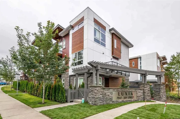 3 7947 209 STREET, Langley, British Columbia V2Y0Y6