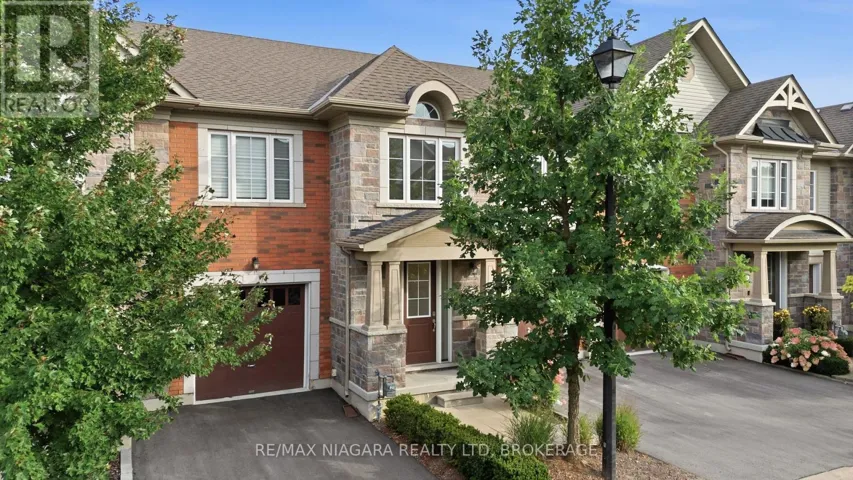 12 GEORGE MANOR, Niagara-on-the-Lake (Town), Ontario L0S1J0