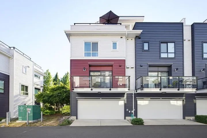 190 2277 OAK MEADOWS DRIVE, Surrey, British Columbia V3Z0W6