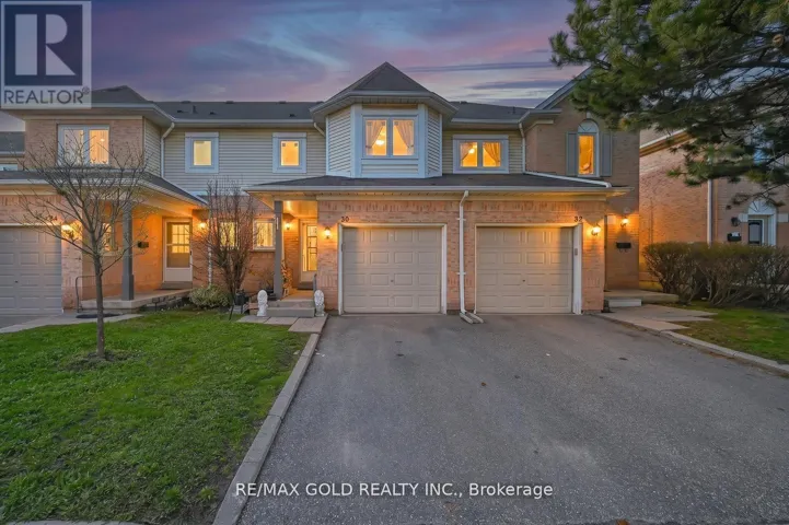 30 WICKSTEAD COURT, Brampton (Sandringham-Wellington), Ontario L6R1N8