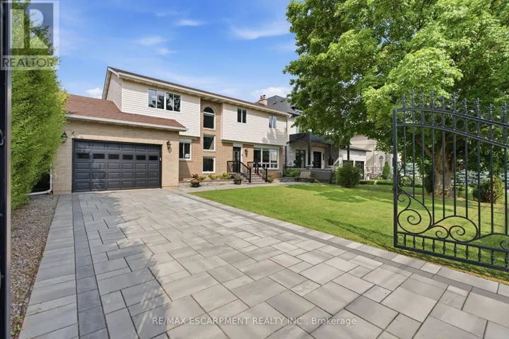 513 MAPLEHURST AVENUE, Oakville (WO West), Ontario L6L4Y8