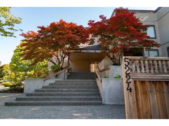 214 5224 204 STREET, Langley, British Columbia V3A1Z1