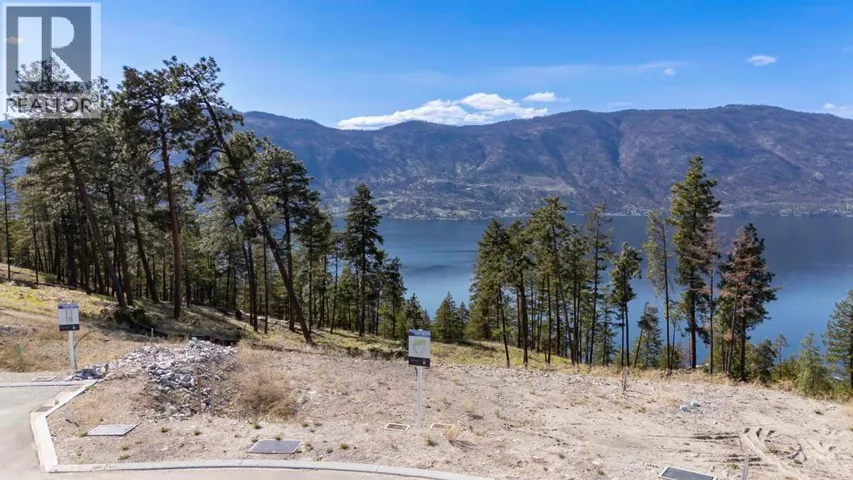 3284 Aspen Lane, Kelowna, British Columbia V1V0G8