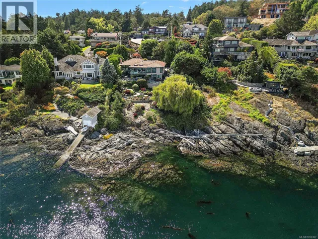 2920 Mt. Baker View Rd, Saanich, British Columbia V8N1Z5