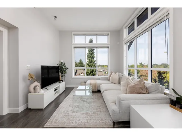 407 10477 154 STREET, Surrey, British Columbia V3R0C6