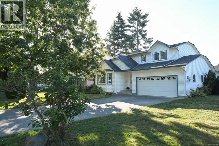 2233 Bolt Ave, Comox, British Columbia V9M3Y2