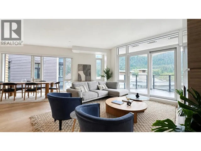 501 6687 NELSON AVENUE, West Vancouver, British Columbia V7W2B2