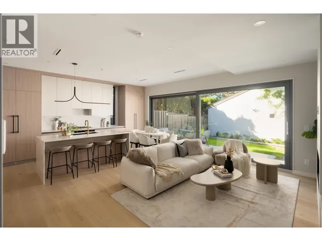2 2941 W 29TH AVENUE, Vancouver, British Columbia V6L1Y3