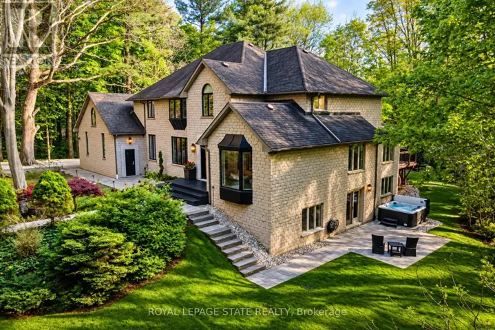 18 ELDER CRESCENT, Hamilton (Ancaster), Ontario L0R1R0