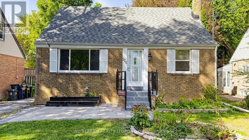 226 OAKRIDGE DRIVE, Toronto (Cliffcrest), Ontario M1M2B3