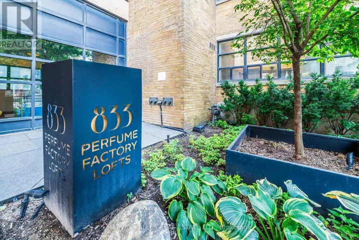 405 - 833 KING STREET W, Toronto (Niagara), Ontario M5V1N9