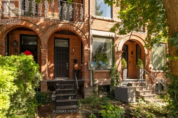 57 SHAW STREET, Toronto (Niagara), Ontario M6J2W3