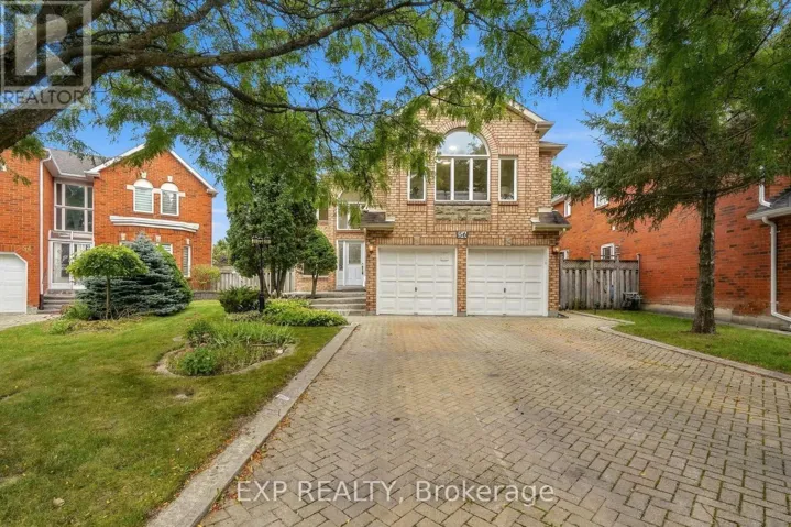 56 INGLEBOROUGH COURT, Markham (Unionville), Ontario L3R8M4