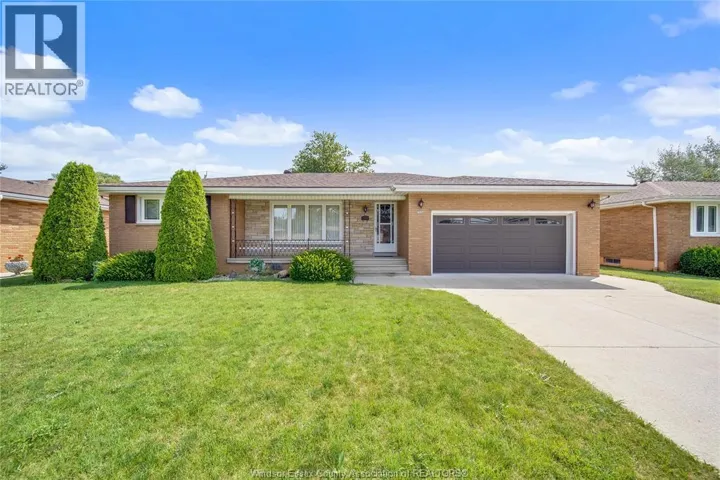 2506 LONGFELLOW AVENUE, Windsor, Ontario N9E2K9