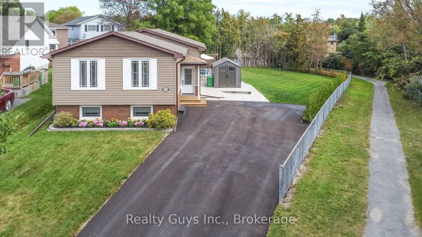 2106 SPRINGWOOD ROAD, Peterborough (Monaghan Ward 2), Ontario K9K1M9