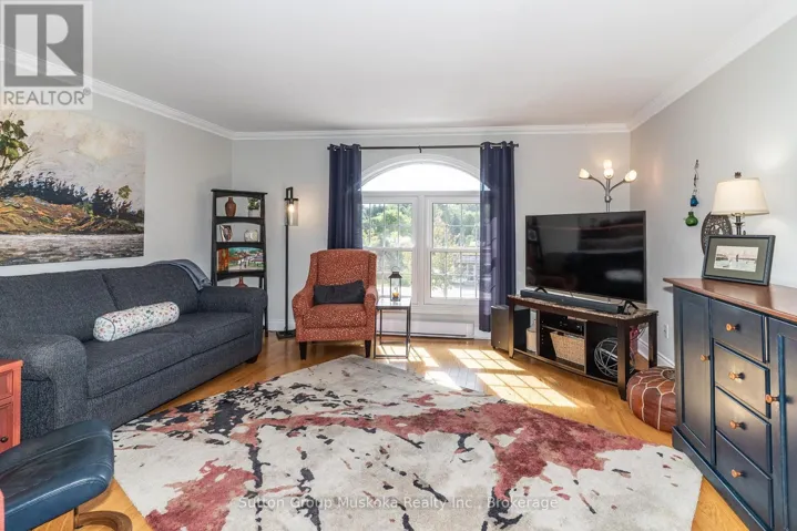 4 - 44 KING WILLIAM STREET, Huntsville, Ontario P1H1G3