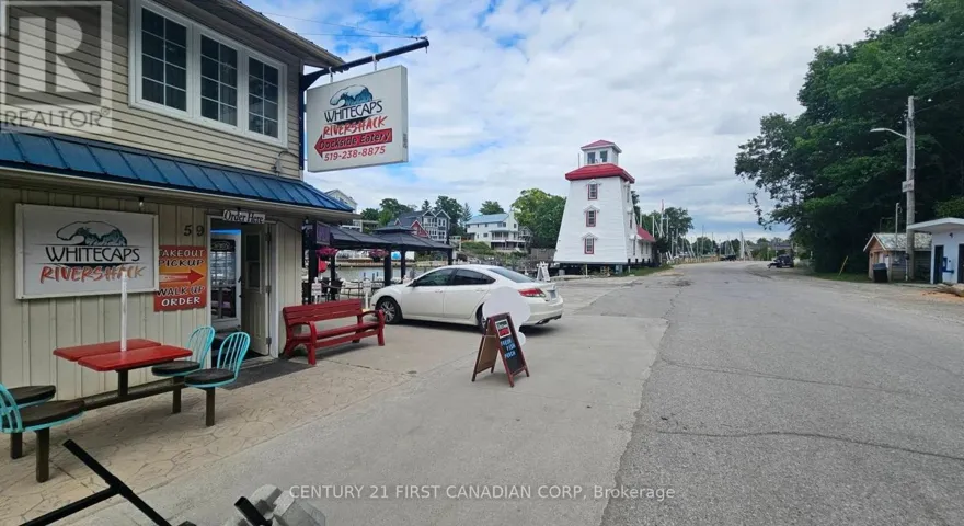 59 RIVER ROAD, Lambton Shores (Grand Bend), Ontario N0M1T0