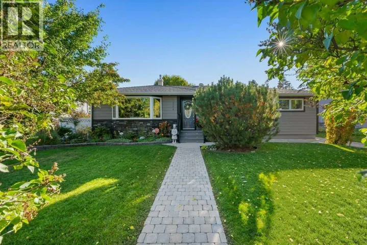7804 7 Street SW, Calgary, Alberta T2V1G3